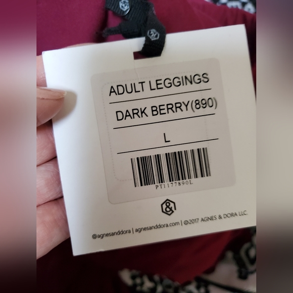 Super Soft Floral Embroidered Leggings Agnes & Dora Large - Picture 6 of 8